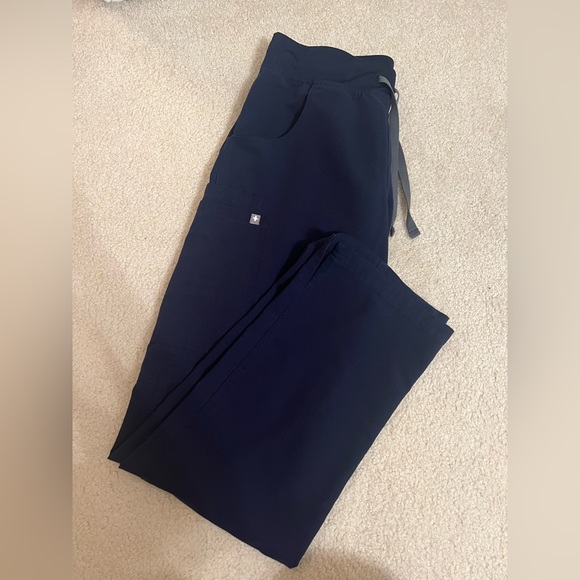 Figs Scrub Pants - Picture 3 of 5